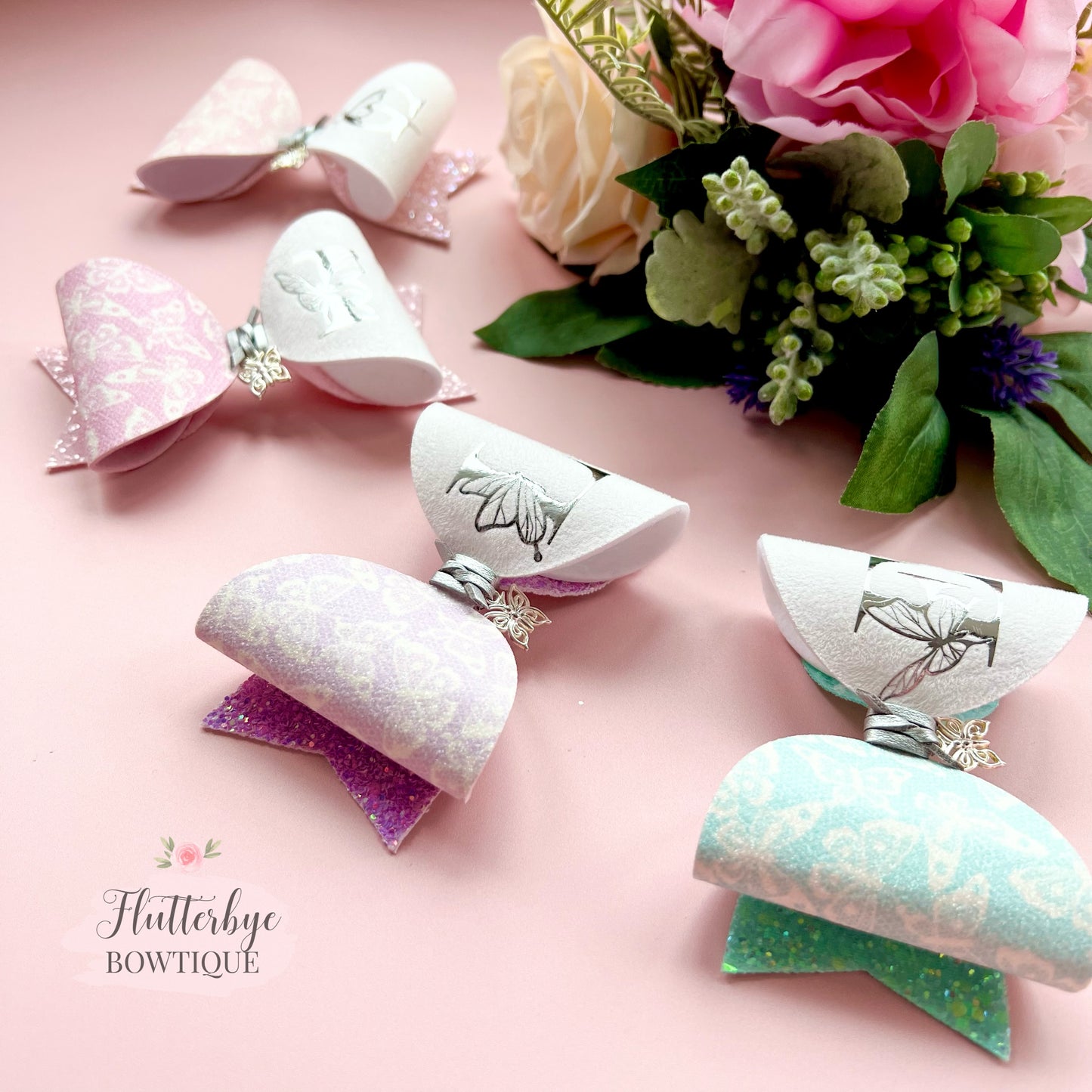Pretty Butterflies Charm bow