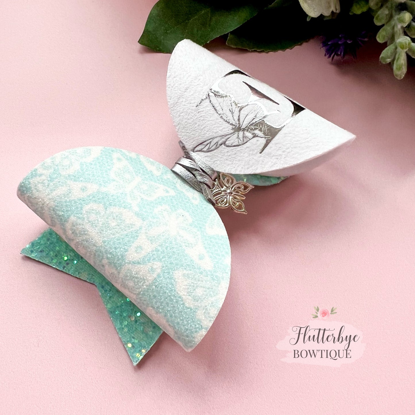Pretty Butterflies Charm bow