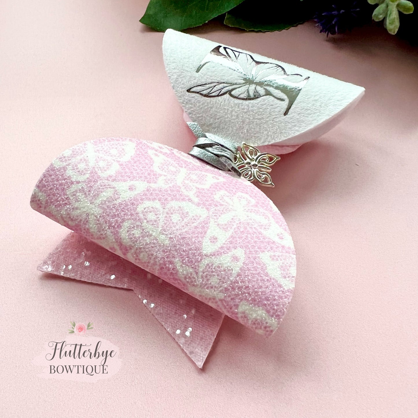 Pretty Butterflies Charm bow
