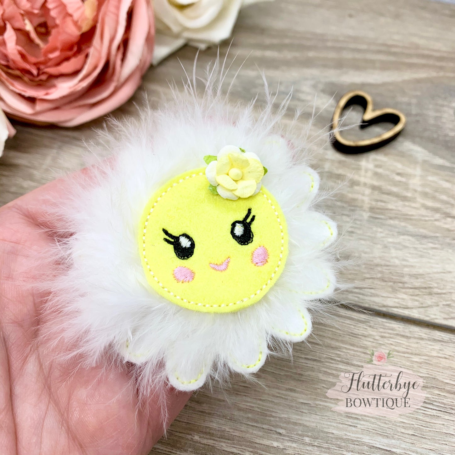 Daisy Fluff Hair Clip
